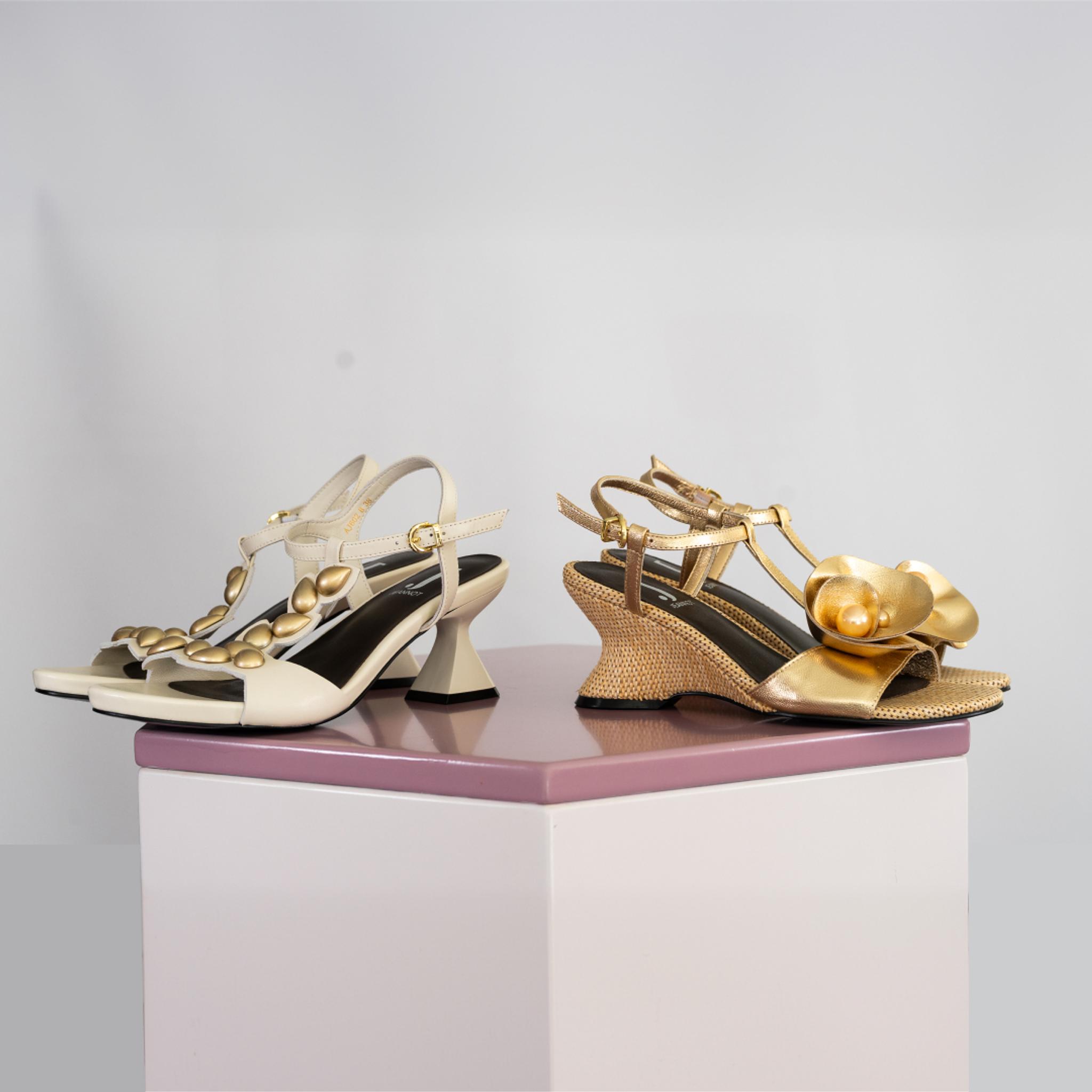 Sandali Jeannot in pelle glam