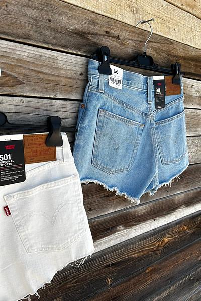 Short Levi's 501